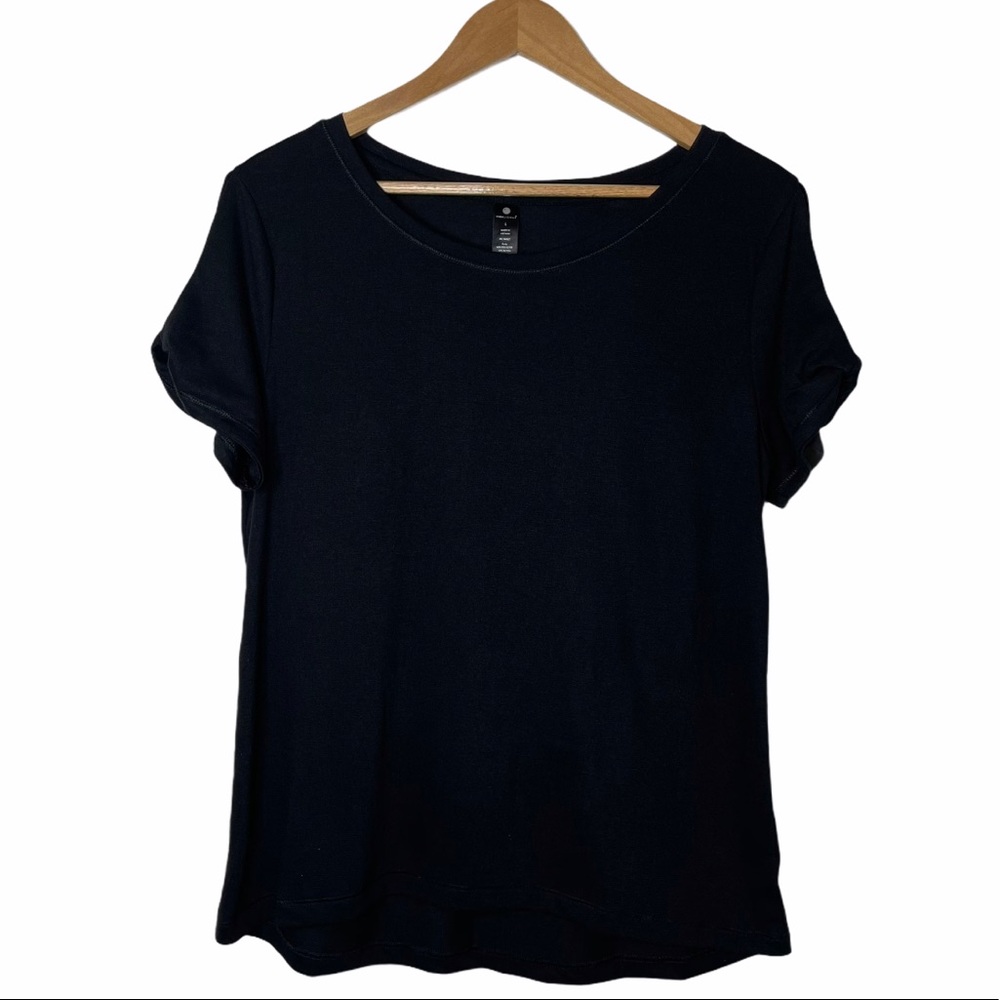 Yogalicious Black Keyhole Athletic Workout Top